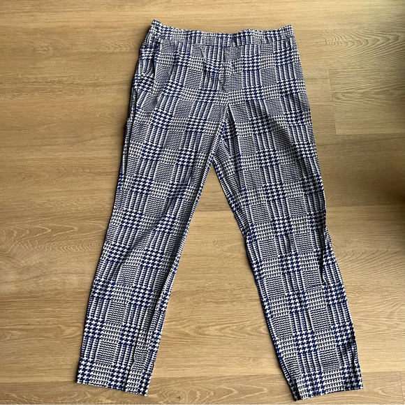 Carolina Herrera Women's Plaid Pants in blue and white formal office - Size 6 - Picture 1 of 7